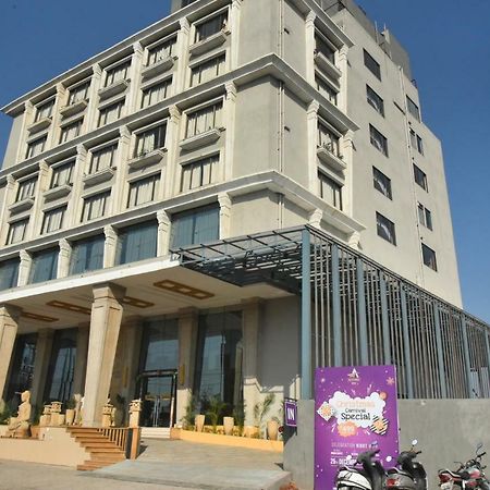 Hotel Accord Premier Raigarh Exterior foto